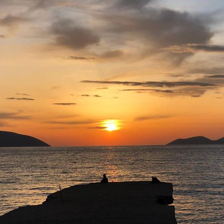 Lungomare Apartment Vlorë 외부 사진